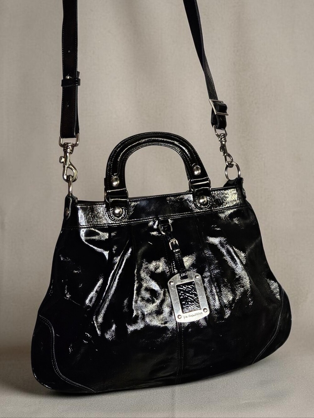 Via Repubblica Made In Italy Black Genuine Leather Satchel